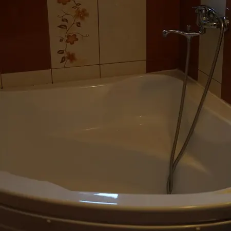 西欧迪亚安娜农家乐 * 思贝儿